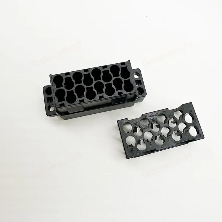 特诚科技PBT精密注塑件实拍 3